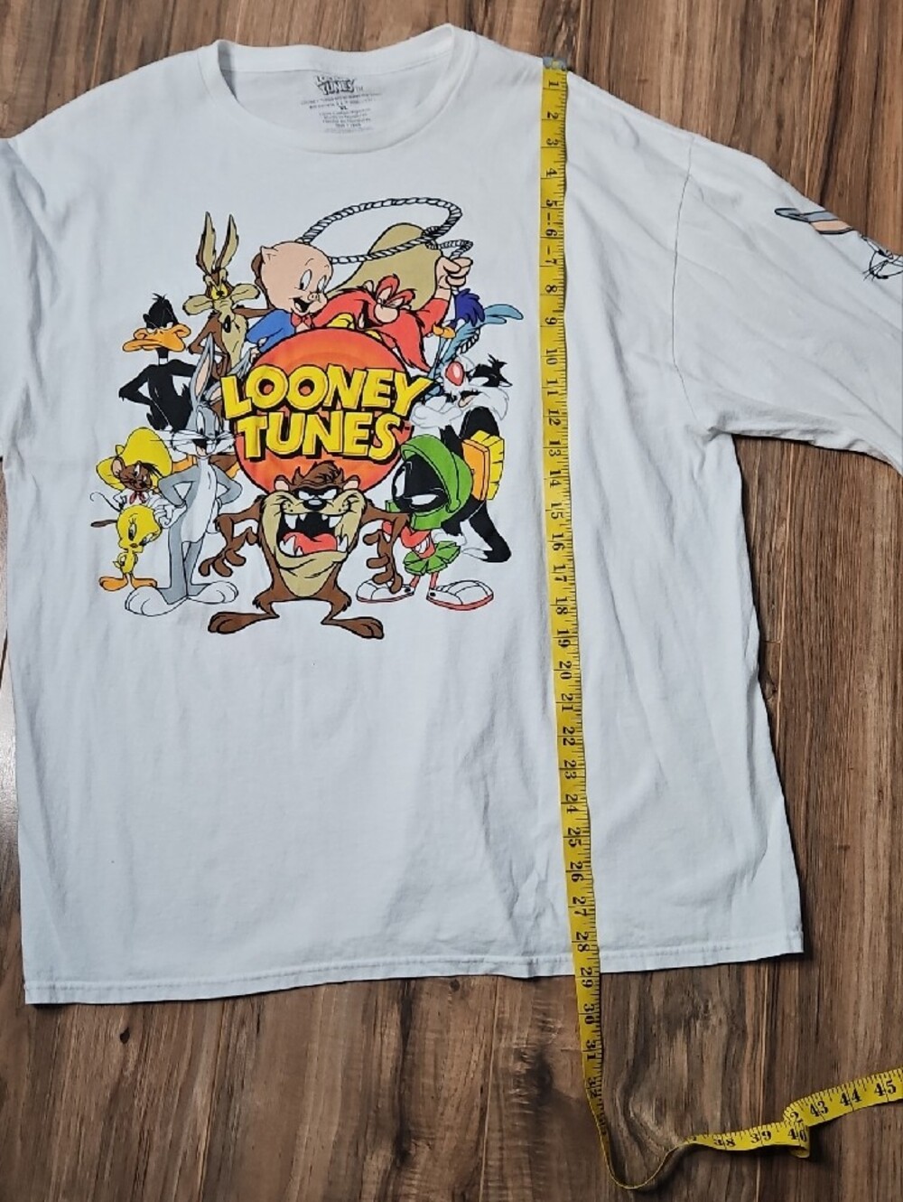 Warner Bros. White Looney Tunes Long-Sleeve Tee with Colorful Character Print XL - Picture 7 of 9